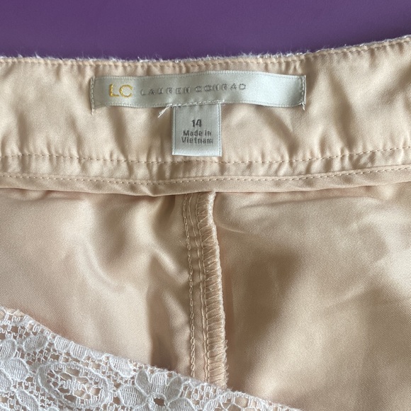 Lauren Conrad shorts size 14 - Picture 3 of 3